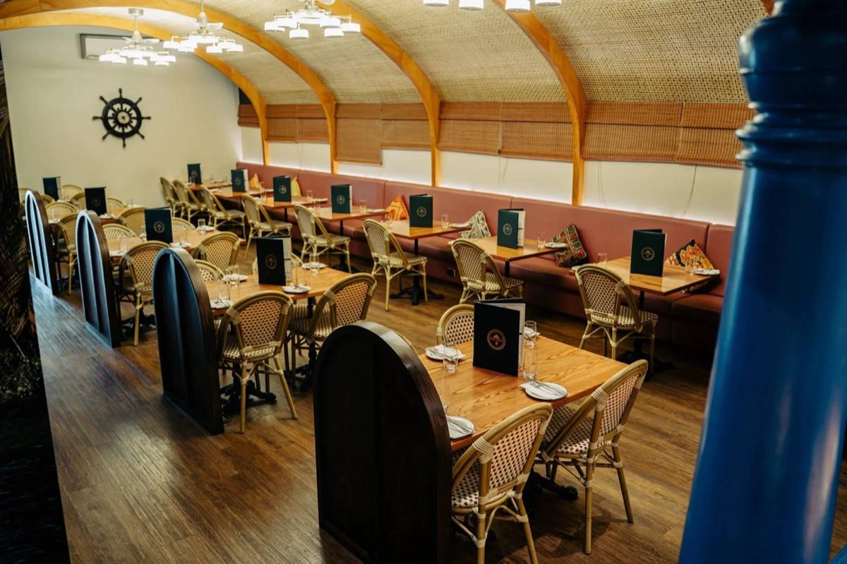 Main Dining Hall arches